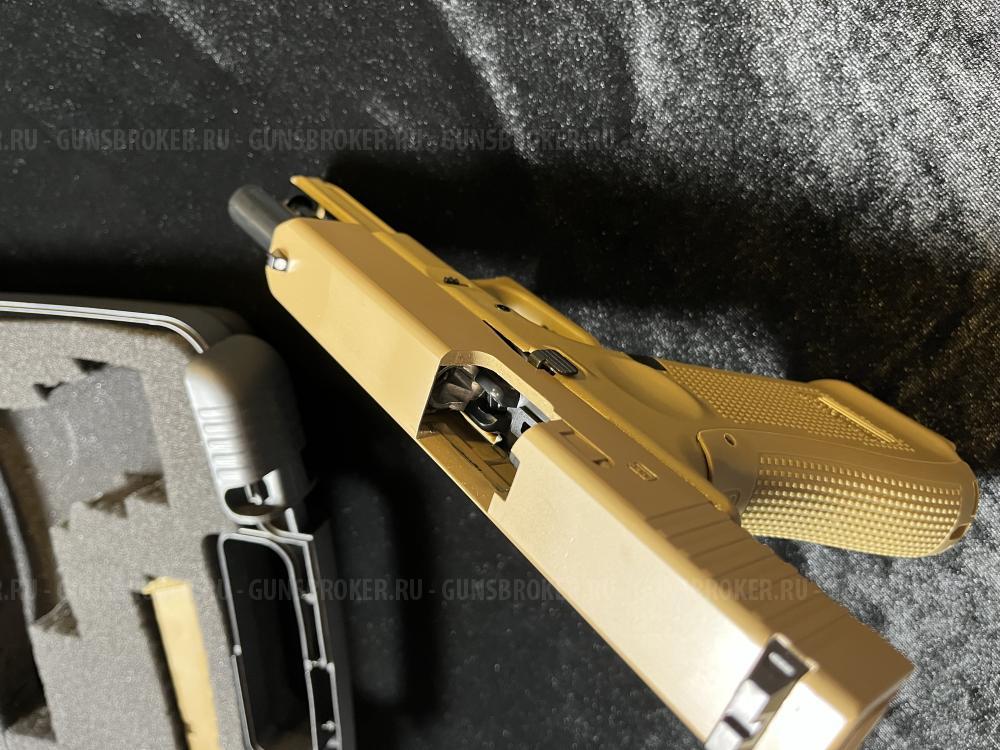 Страйкбольный Glock 17 Gen 5 GBB East Crane