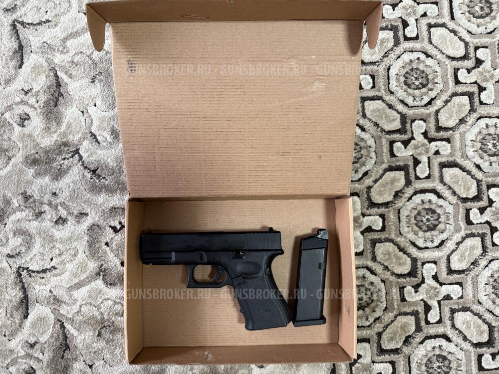 Страйкбольный пистолет Glock-19