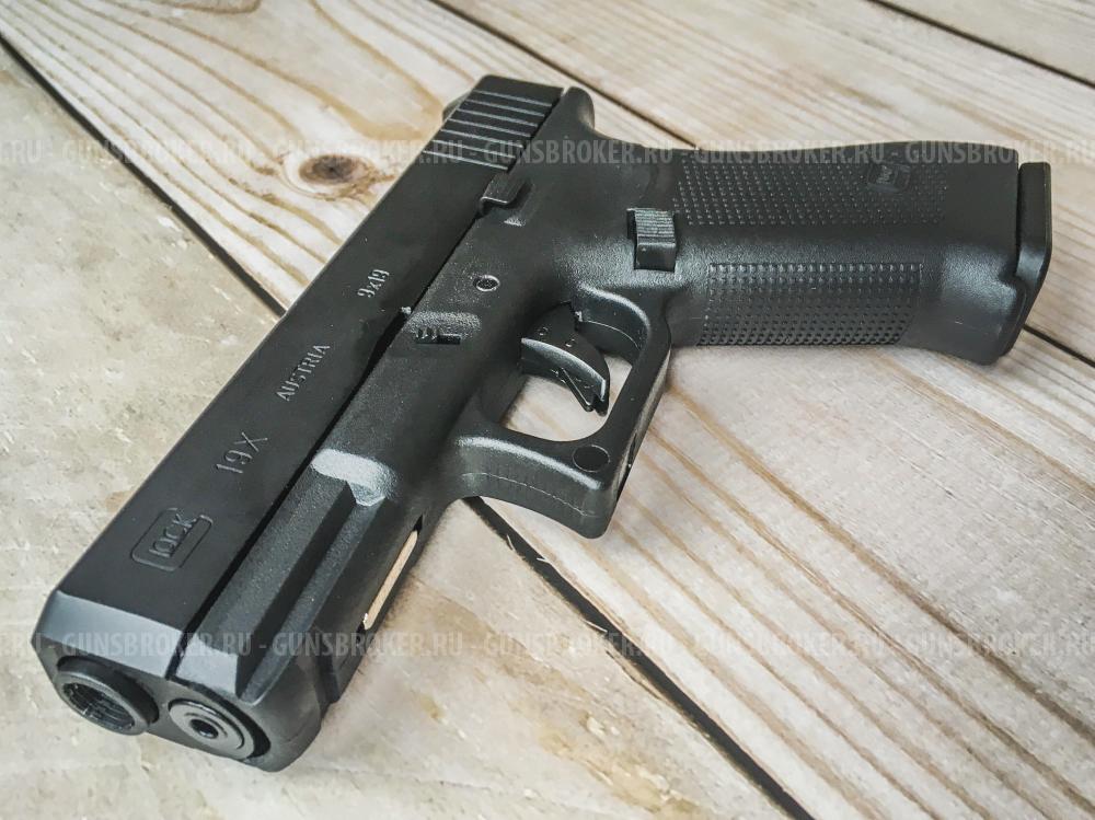 Страйкбольный пистолет Glock East Crane