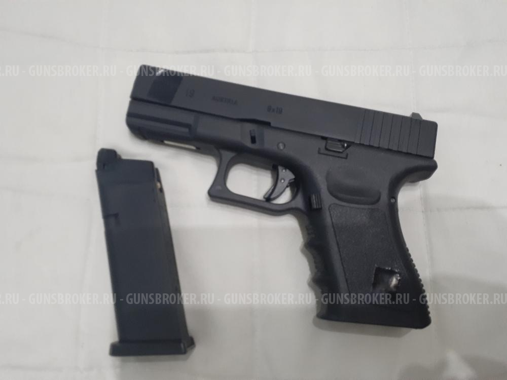 Страйкбольный Пистолет Glock17 EC