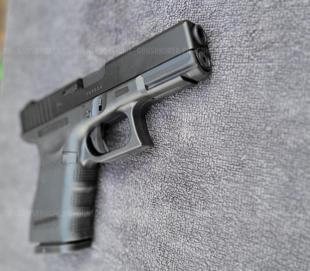 Страйкбольный пистолет Umarex Glock 19 Gen 4  
