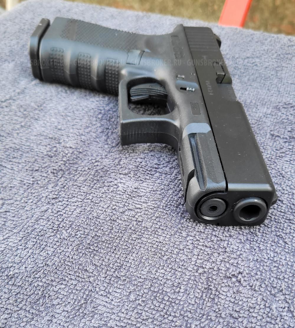 Страйкбольный пистолет Umarex Glock 19 Gen 4  