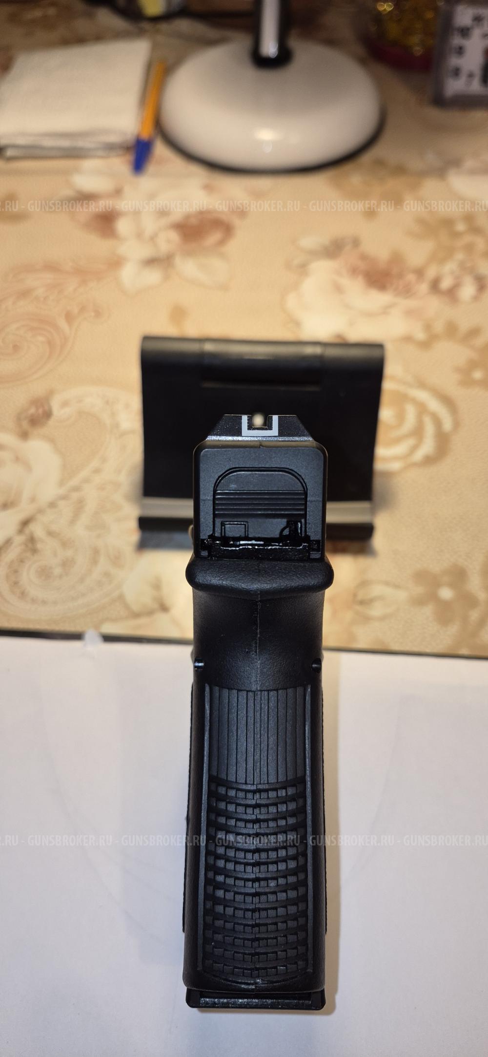 Страйкбольный пистолет Глок 19 Gen3 новый