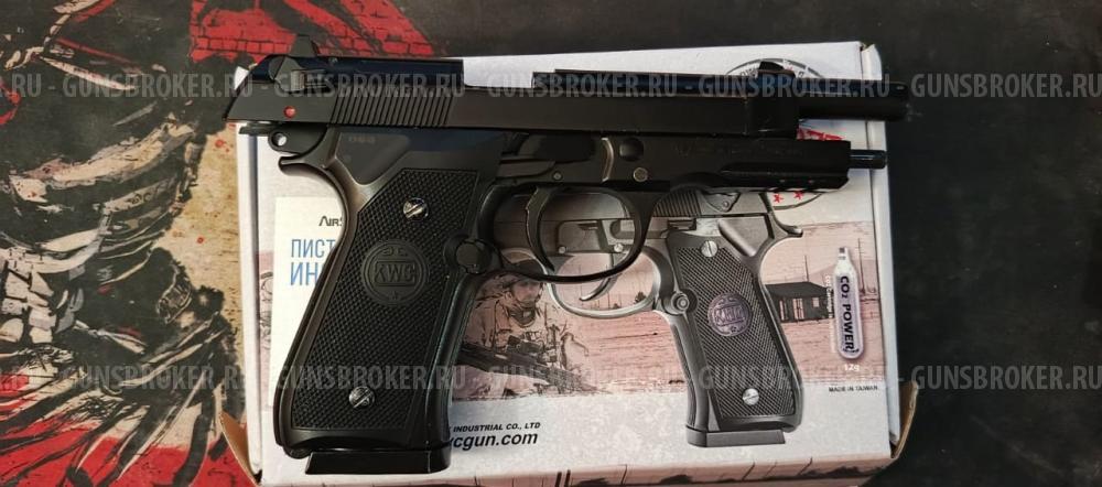 Страйкбольный пистолет KWC Беретта M92 6mm