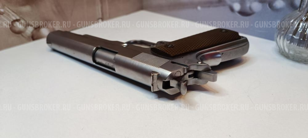 Страйкбольный пистолет WE Colt M1911A1 Silver, коричневые накладки