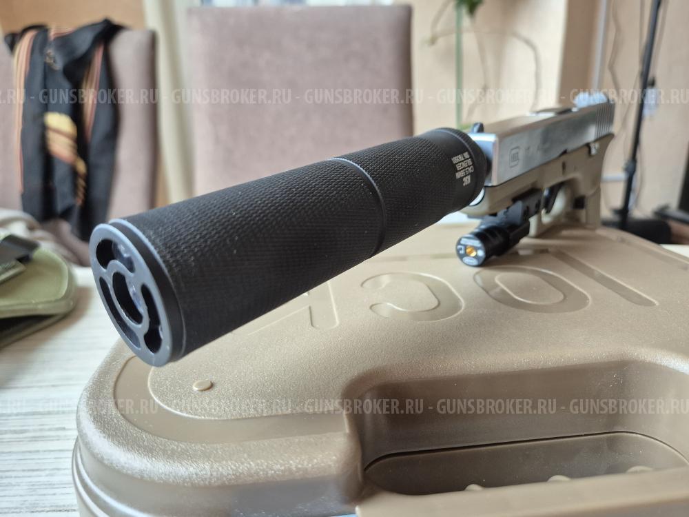 Страйкбольный пистолет WE Glock 17