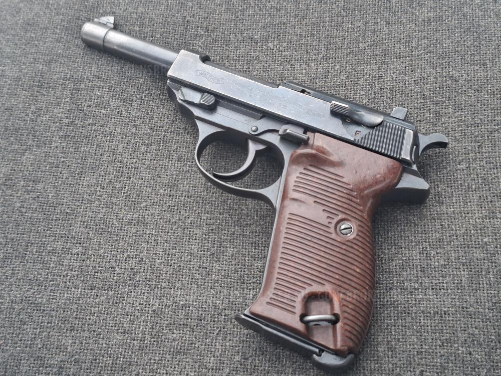 Макет пистолета Вальтер Walther HP, аналог P-38 в отличном состоянии.