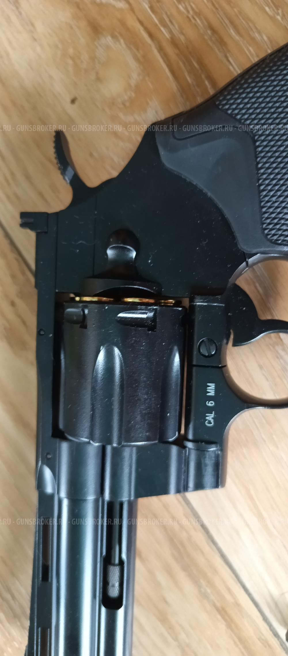 Страйкбольный Револьвер KWC Colt Python 4 inch СО2 (KC-67DHN)