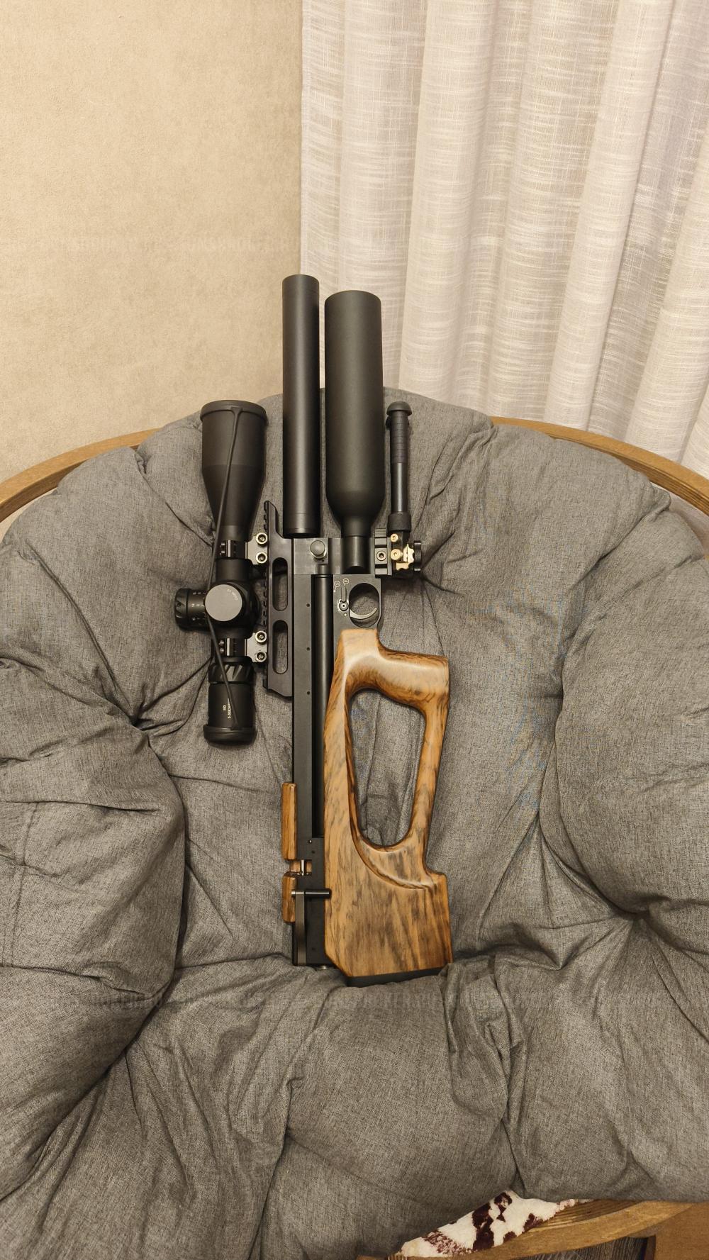 Стрелка PCP 5,5 в супер красивом ложе с прицелом Discowery HD gen2 5-30