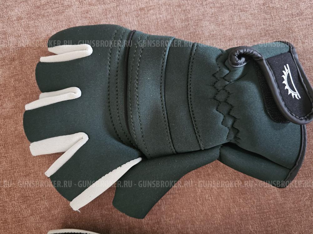 Стрелковый жилет BERETTA размер 3XL, очки и перчатки (комплект).