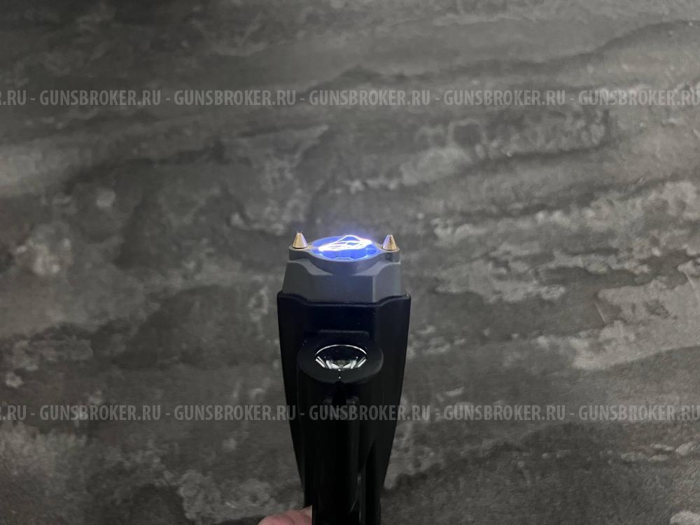 Стреляющий электрошокер Гром КД 111 (+1 картридж светошумовой, фонарь, лазер)