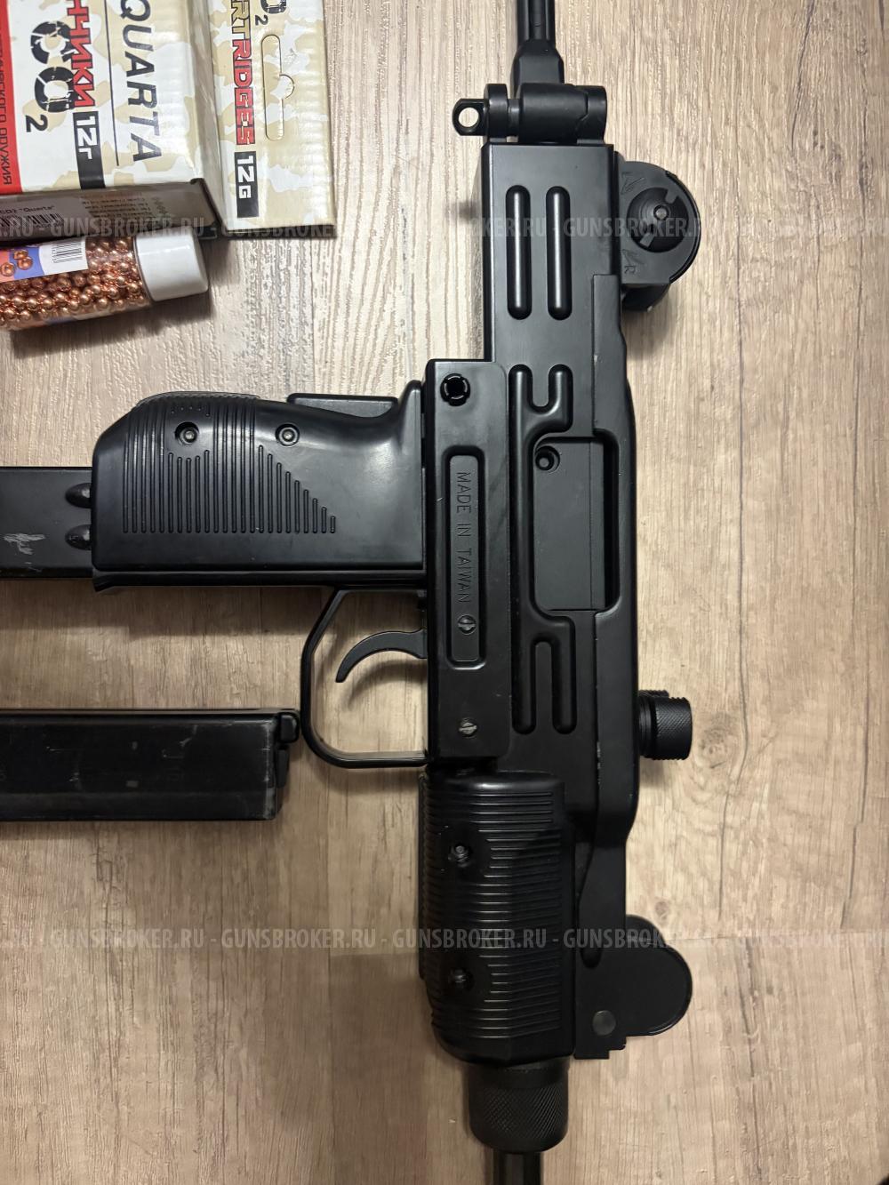 Swiss Arms UZM, узи блоубек