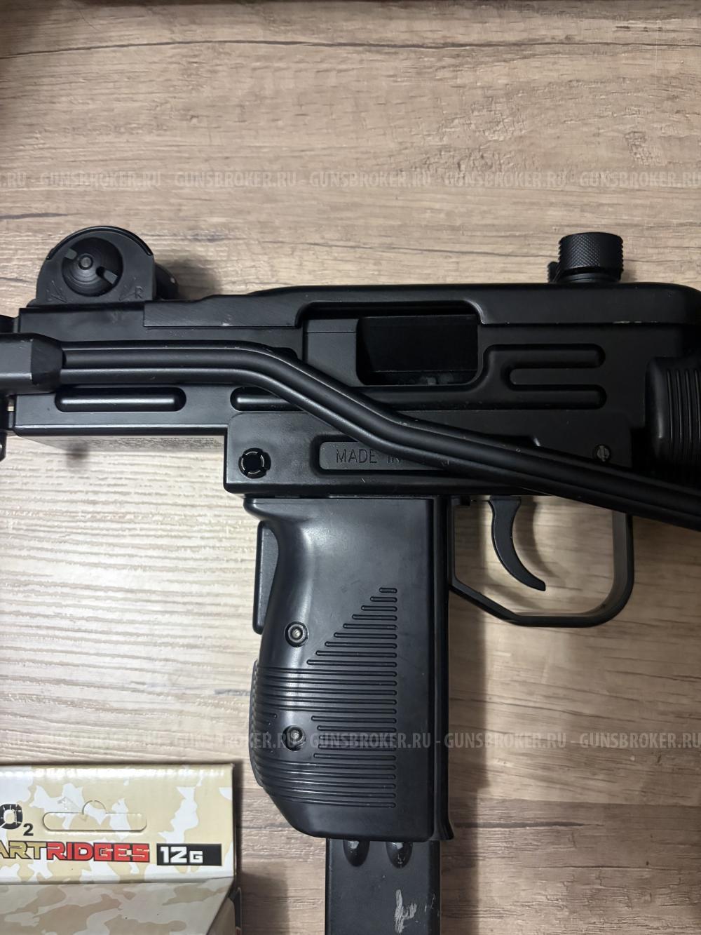 Swiss Arms UZM, узи блоубек