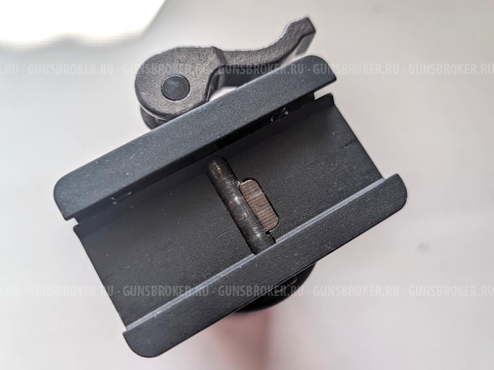 Тактическая RIS рукоять Combat QD