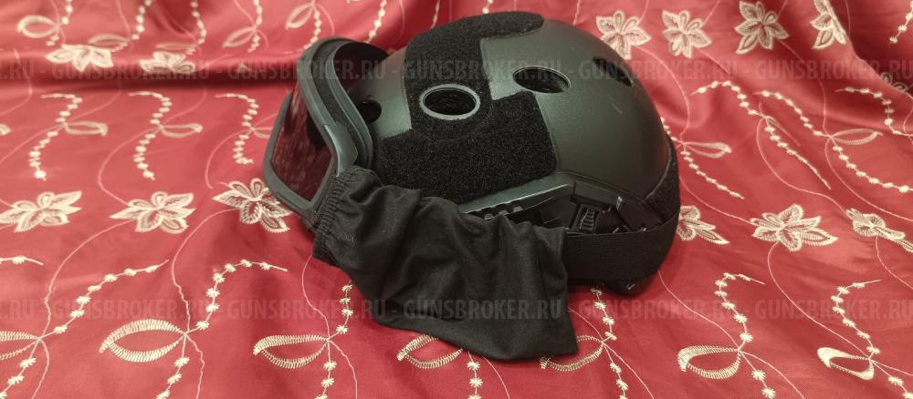 Шлем тактический (реплика) с фонарём и тактическими очками