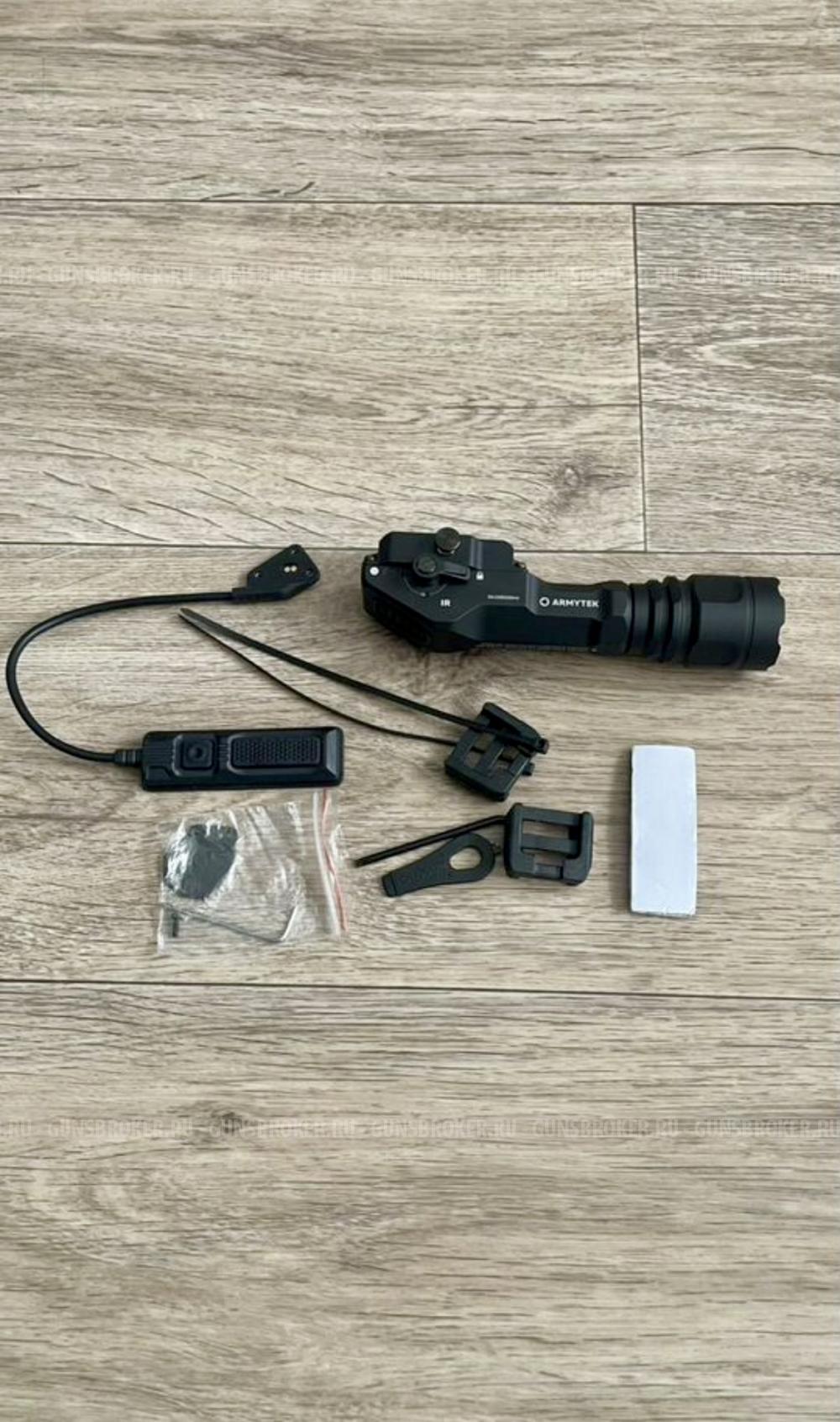 Тактический фонарь Armytek