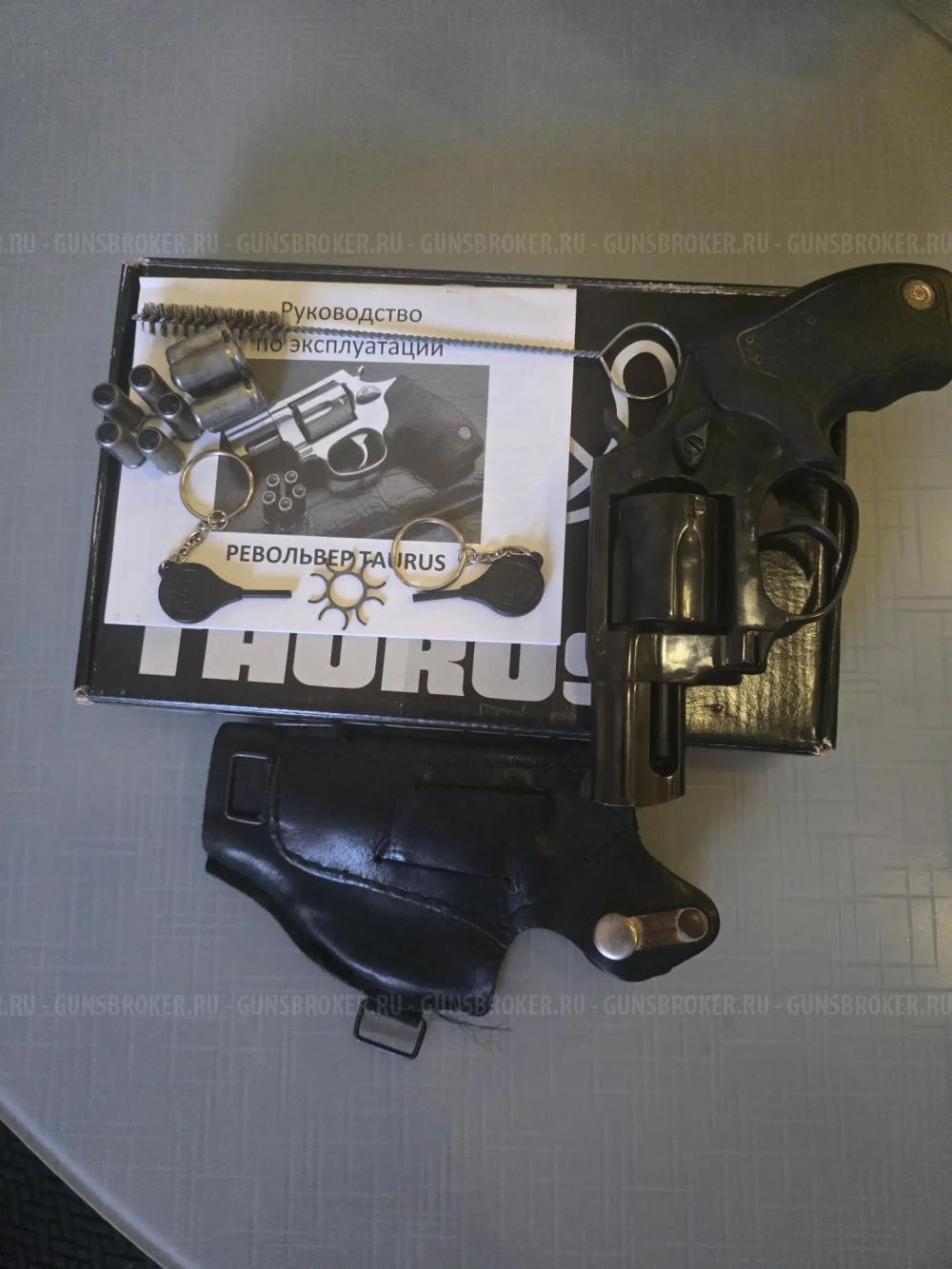 Taurus LOM-13 кал 9 PA, травматический револьвер