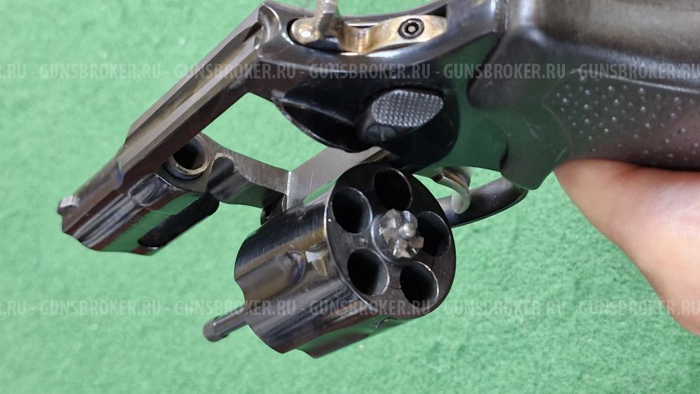 TAURUS кал.9 мм