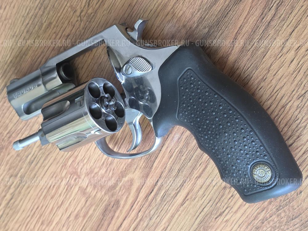 TAURUS LOM-13, cal. 9 mm P.A., Brasil