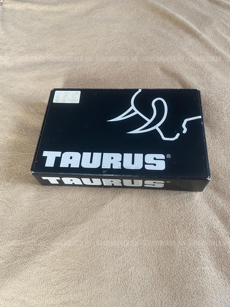 Таурус лом 13 (Taurus lom 13)