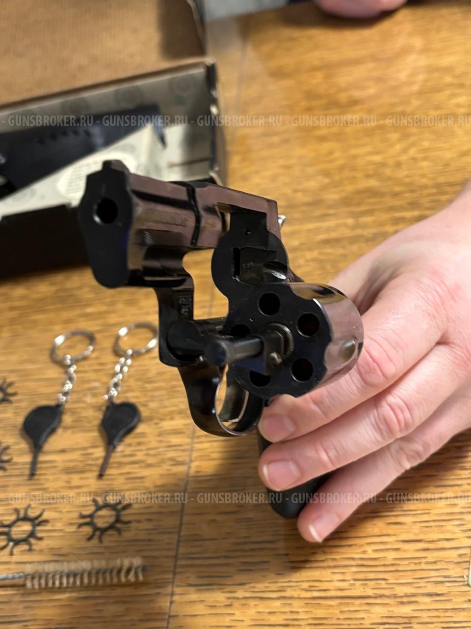 TAURUS LOM 13 Таурус