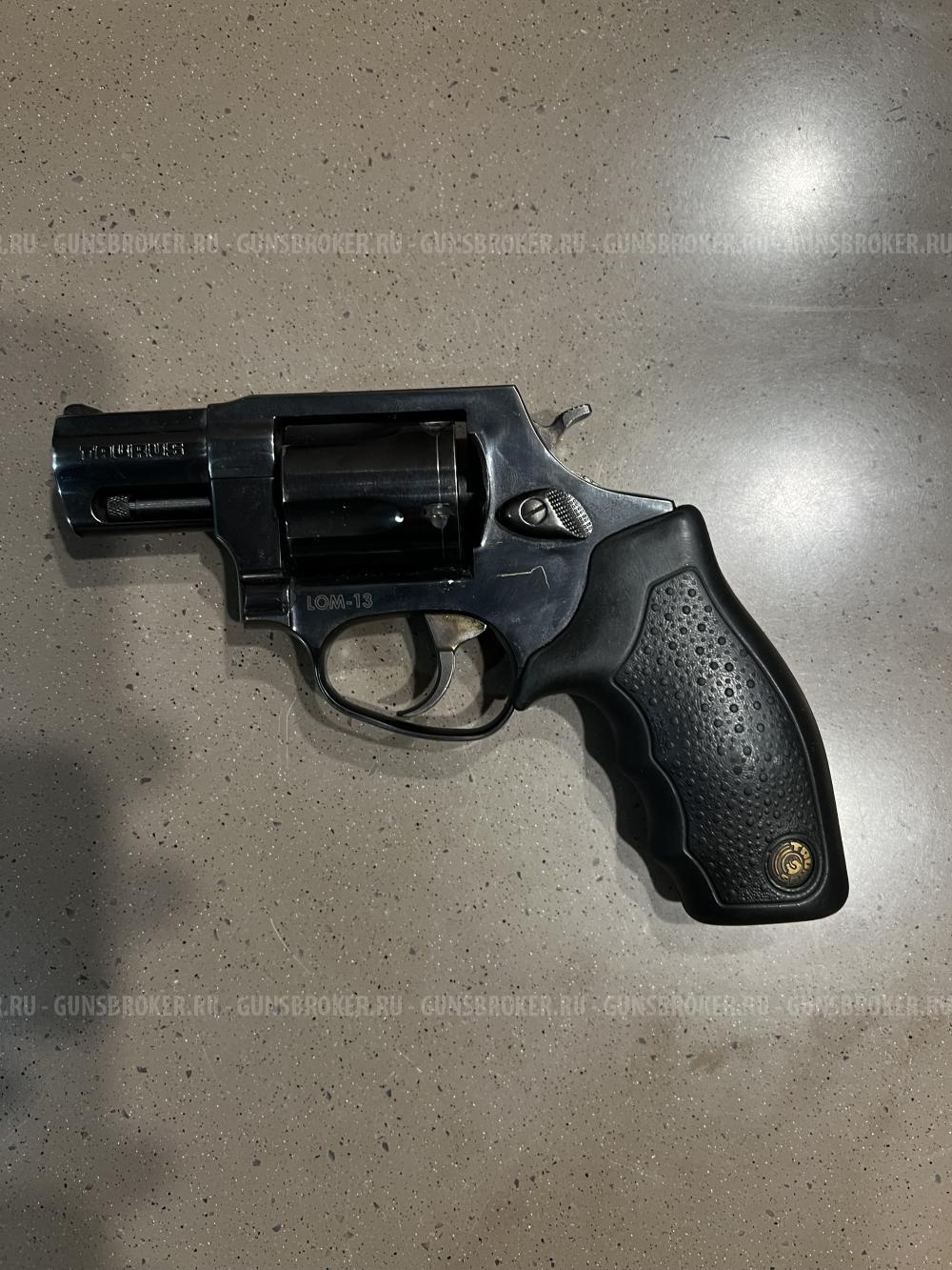 Taurus Lom 13 