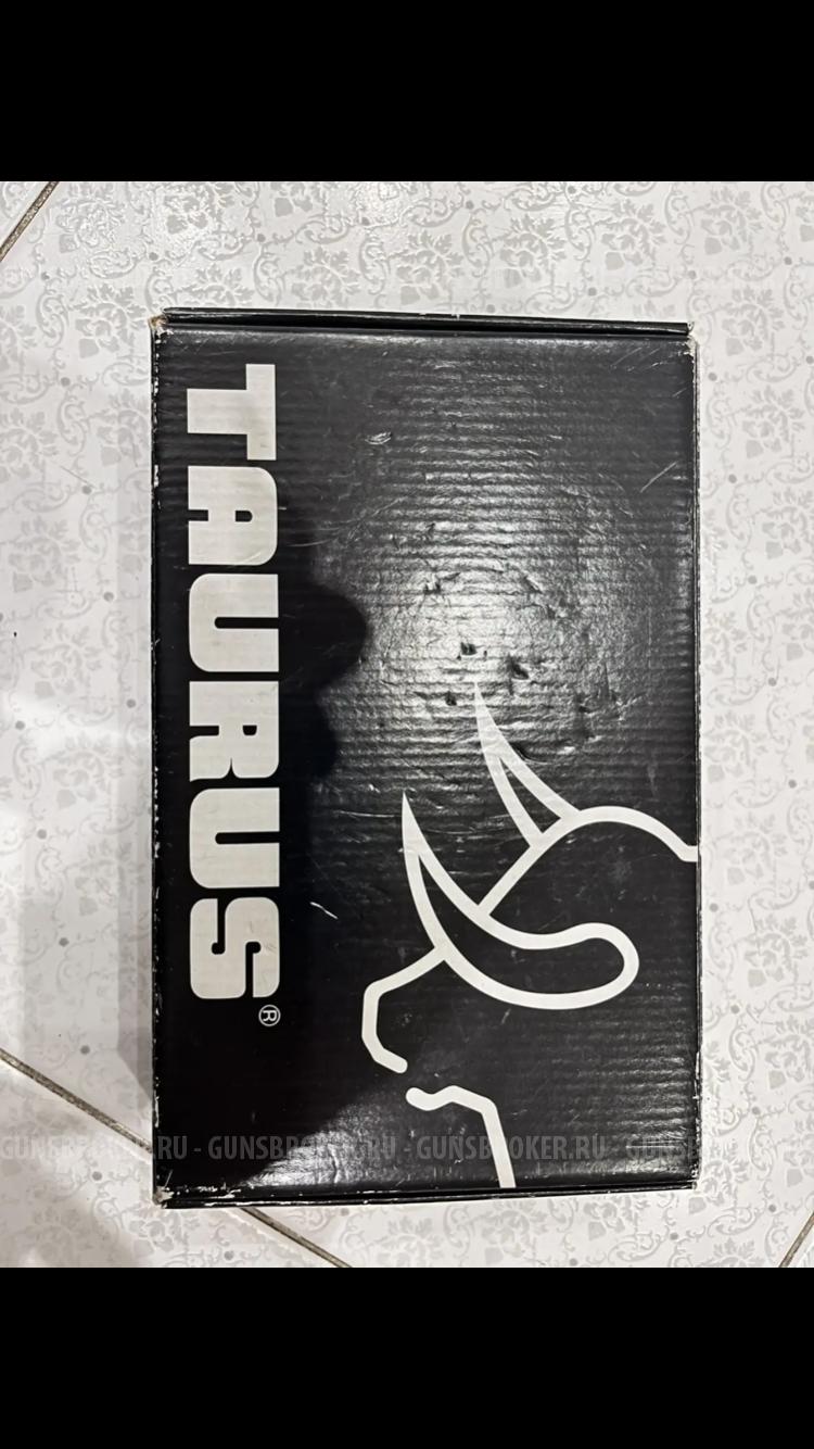 Taurus Lom-13