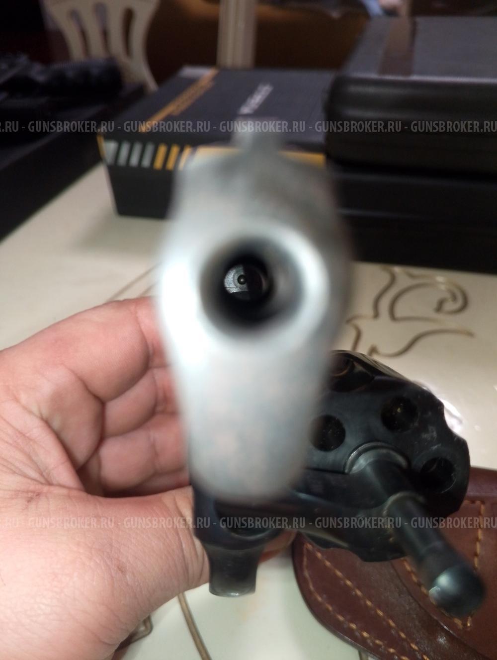 TAURUS LOM 9 P. A. без перегородок