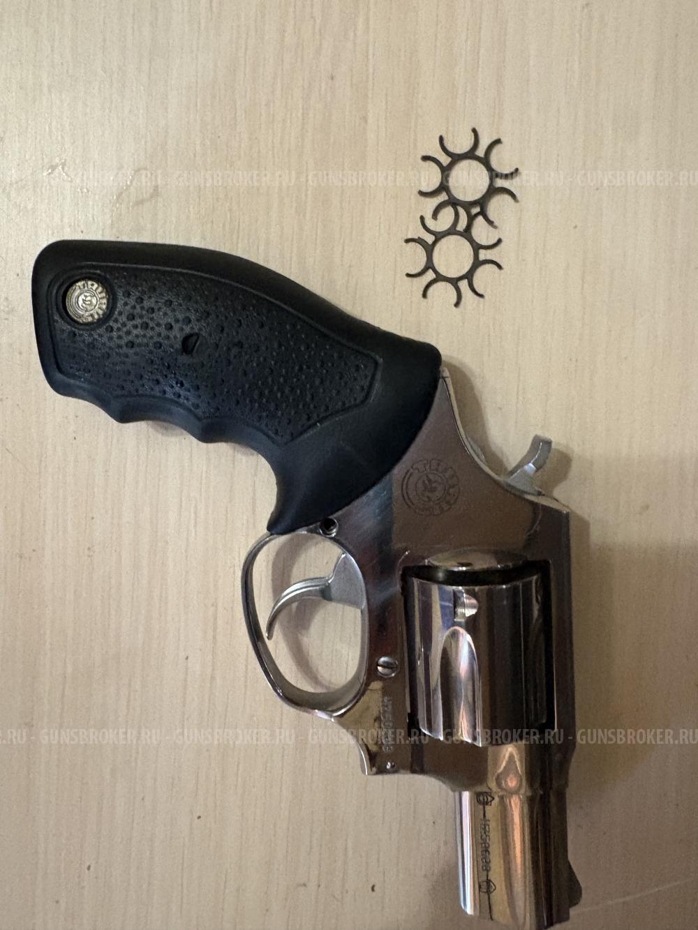Taurus lom