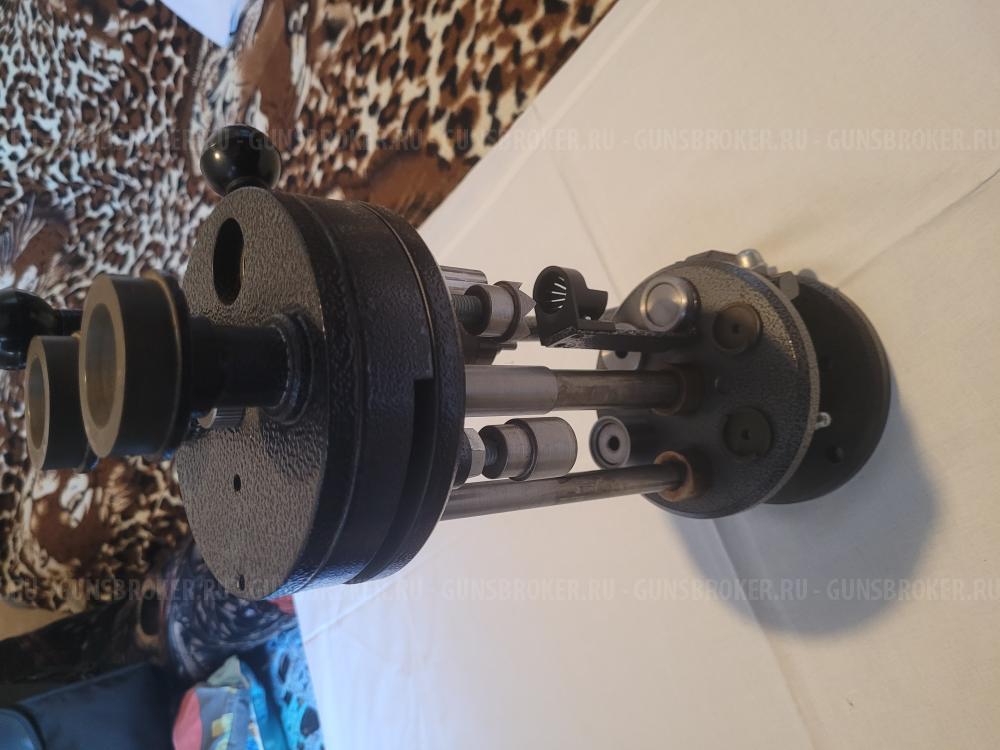 Тиски для гильз 12-20 калибры.Пресс -EMAN 375.Для 12и20к.