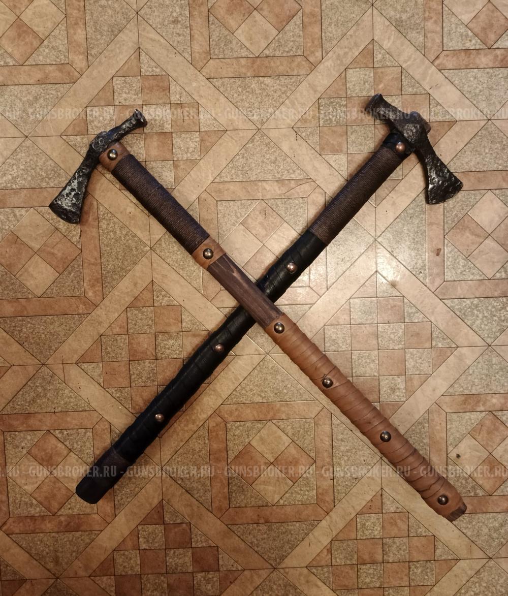 Топор боевой 