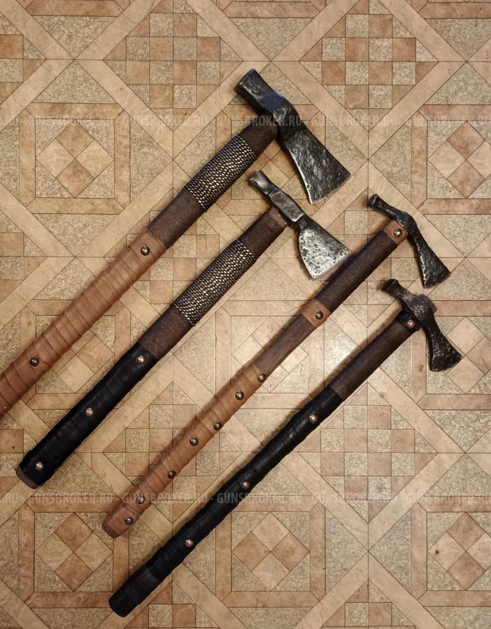 Топор боевой 