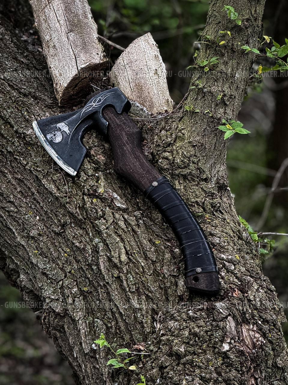 Топор из стали 65г