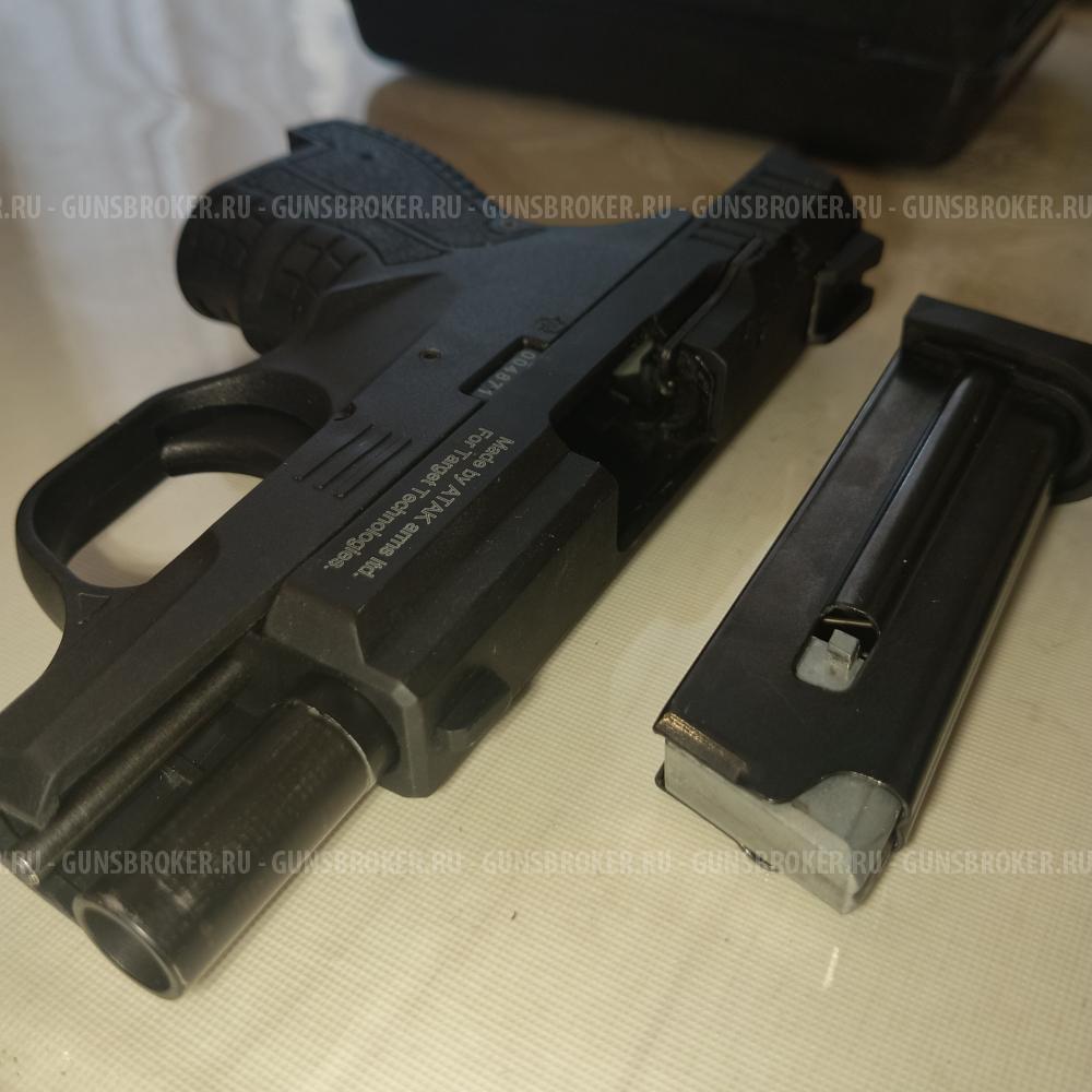 Травматический пистолет ШАРК, калибр 9 РА, производство Турция. Магазин на 6(+1) патронов.