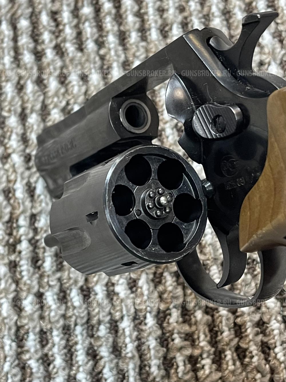 Травматический револьвер ГРОЗА Р-03С (бронь до 18 числа 19:00)