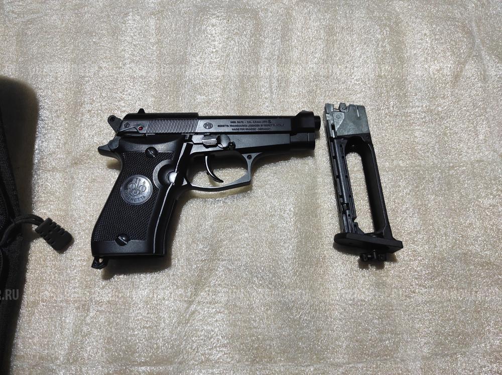 Umarex Beretta M84 FS 4.5 мм (Blowback, металл)
