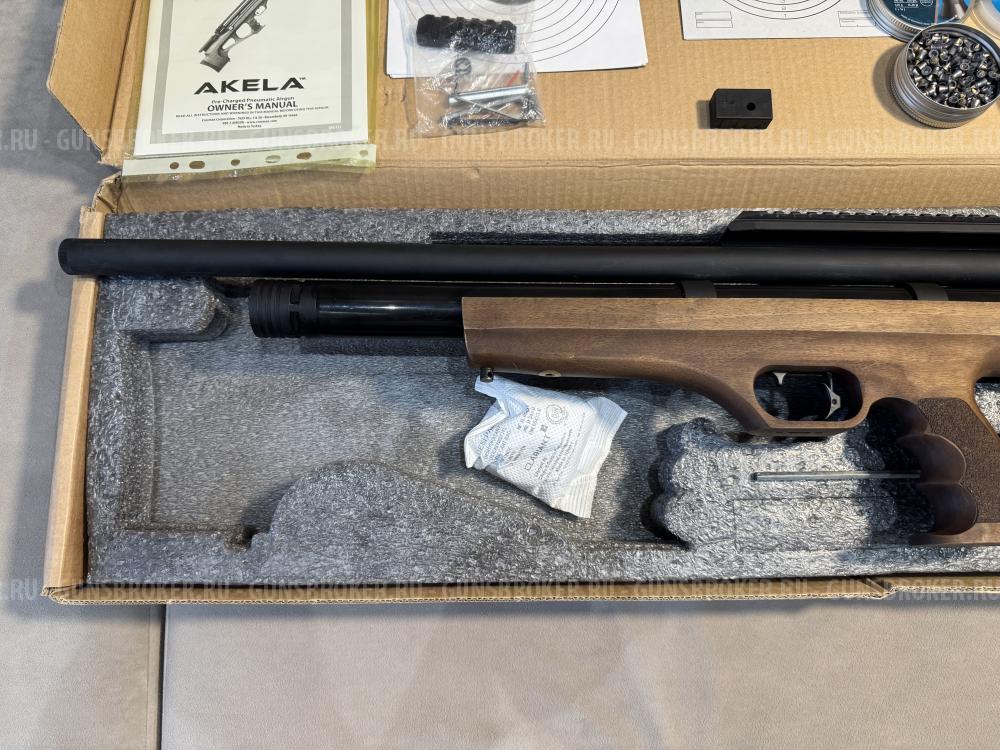 Винтовка пневматическая Crosman Benjamin Akela 5.5 мм (Орех)