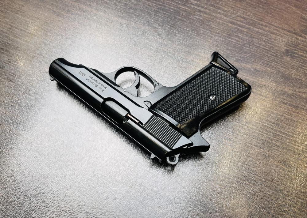 Walther PP к.9мм.Р.А. (арт.028)  тел.+7495-175-75-75 