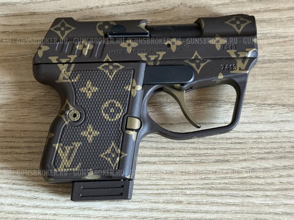 Wasp R Louis Vuitton Edition 