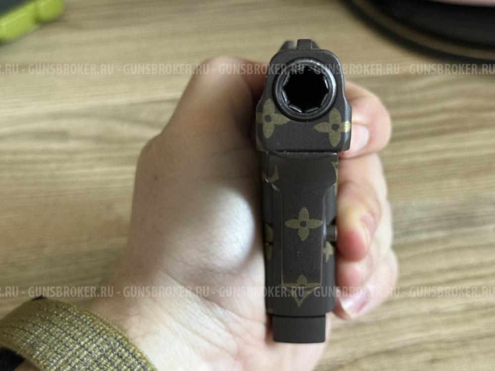 Wasp R Louis Vuitton Edition 