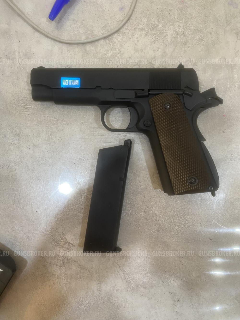 WE COLT 1943