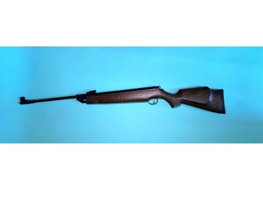 Webley Patriot 6.35 мм (.25), дерево