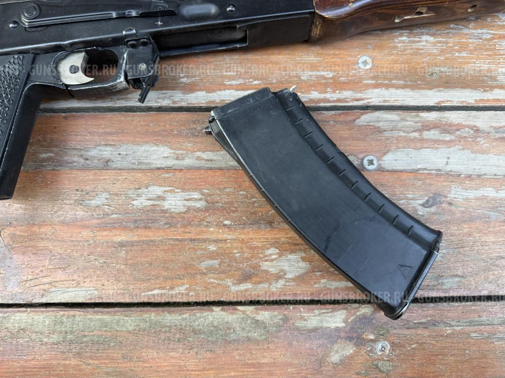 Юнкер 1 в дереве
